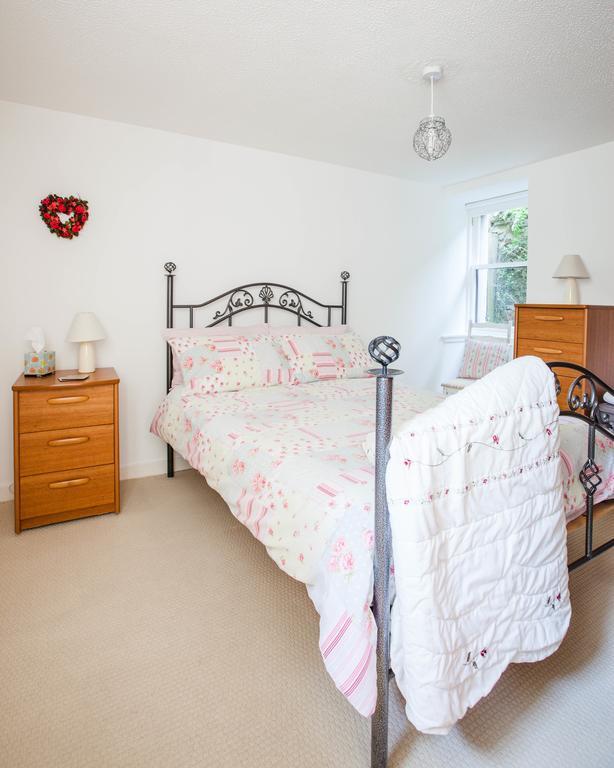 Painters Cottage Haddington Room photo